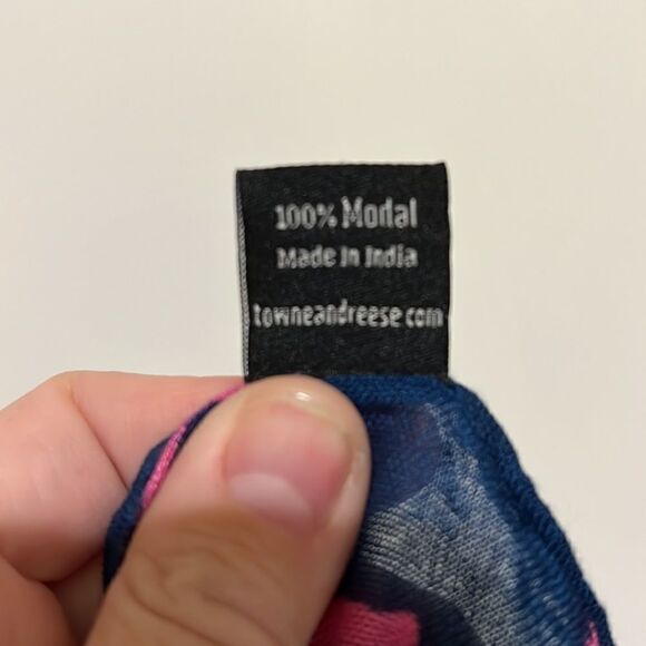 New Pink and Blue Elephant scarf with frayed edge - Picture 4 of 5